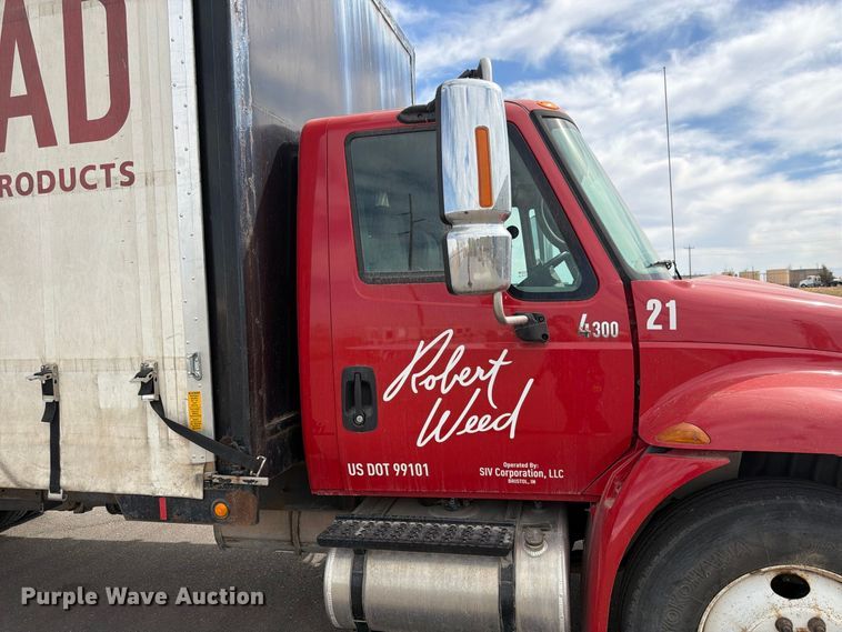 image for item FK4666 2003 International MA025 side curtain box truck