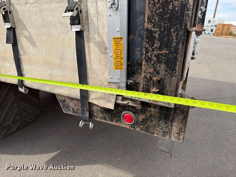 image for item FK4666 2003 International MA025 side curtain box truck