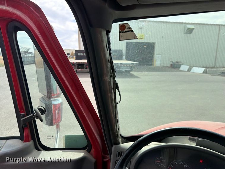 image for item FK4666 2003 International MA025 side curtain box truck