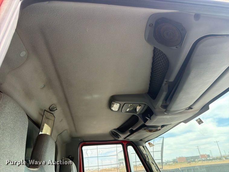 image for item FK4666 2003 International MA025 side curtain box truck