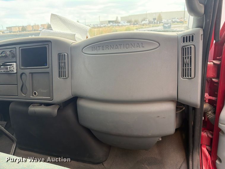 image for item FK4666 2003 International MA025 side curtain box truck