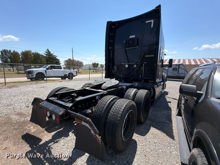 image for item FK5066 2020 Kenworth T680 semi truck