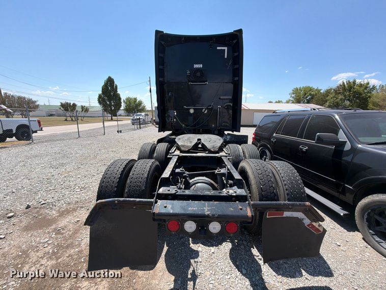 image for item FK5066 2020 Kenworth T680 semi truck