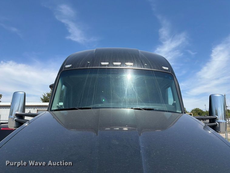 image for item FK5066 2020 Kenworth T680 semi truck