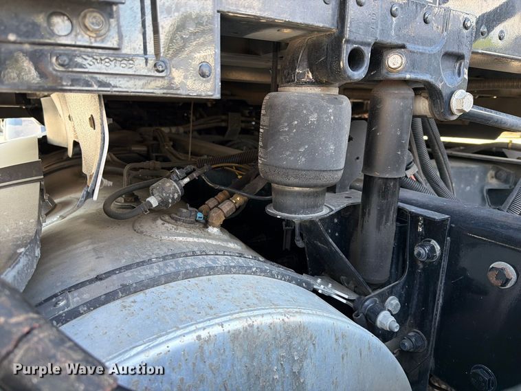 image for item FK5066 2020 Kenworth T680 semi truck