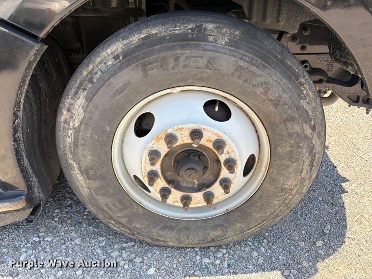 image for item FK5066 2020 Kenworth T680 semi truck
