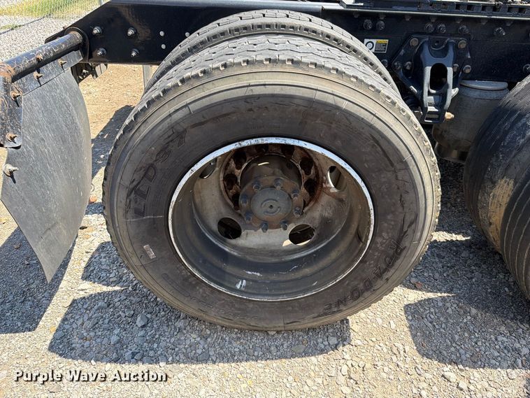 image for item FK5066 2020 Kenworth T680 semi truck
