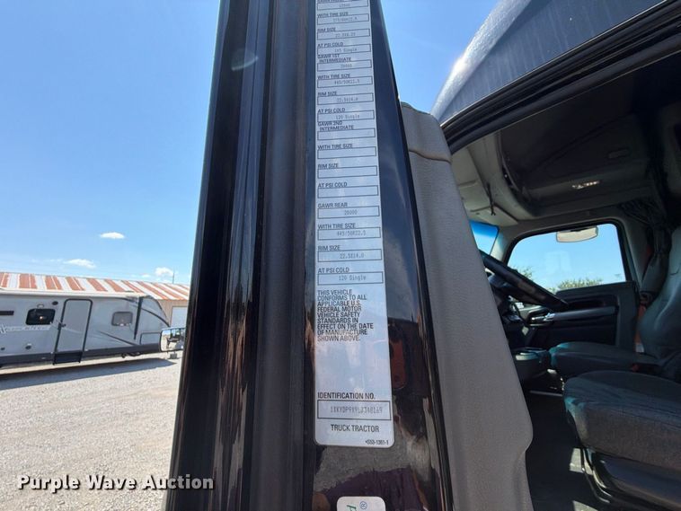 image for item FK5066 2020 Kenworth T680 semi truck