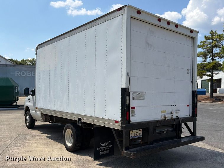 image for item FN2049 2011 Ford E350 box truck