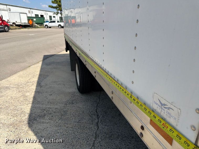 image for item FN2049 2011 Ford E350 box truck
