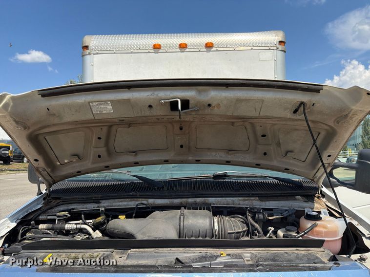 image for item FN2049 2011 Ford E350 box truck