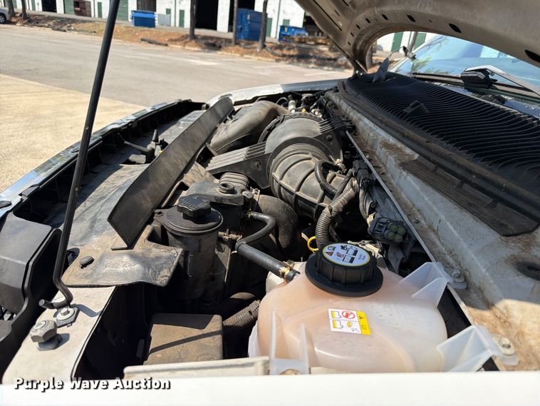 image for item FN2049 2011 Ford E350 box truck