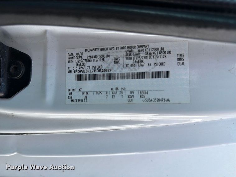 image for item FN2049 2011 Ford E350 box truck