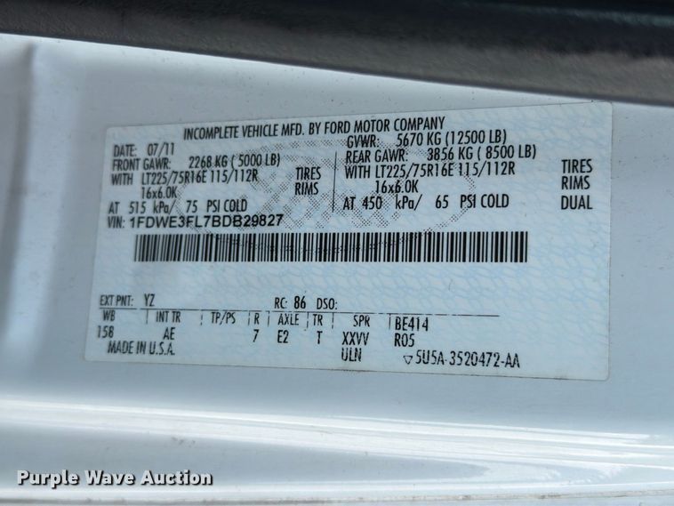 image for item FN2049 2011 Ford E350 box truck