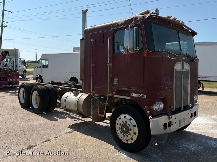 image for item FN2557 1973 Kenworth semi truck