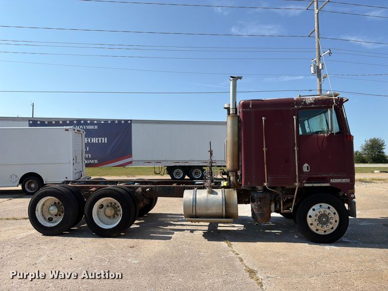 image for item FN2557 1973 Kenworth semi truck