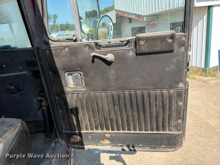 image for item FN2557 1973 Kenworth semi truck