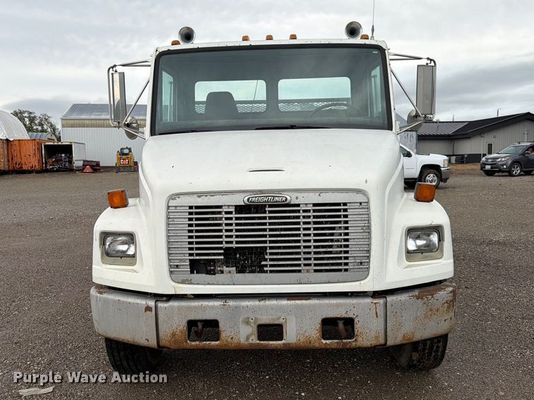 image for item FP3080 1998 Freightliner FL70 truck cab and chassis