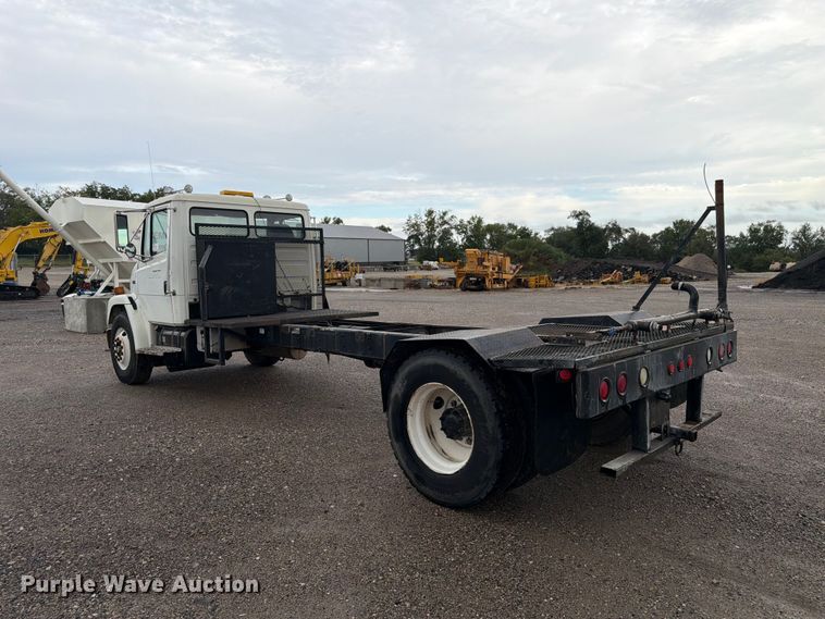 image for item FP3080 1998 Freightliner FL70 truck cab and chassis
