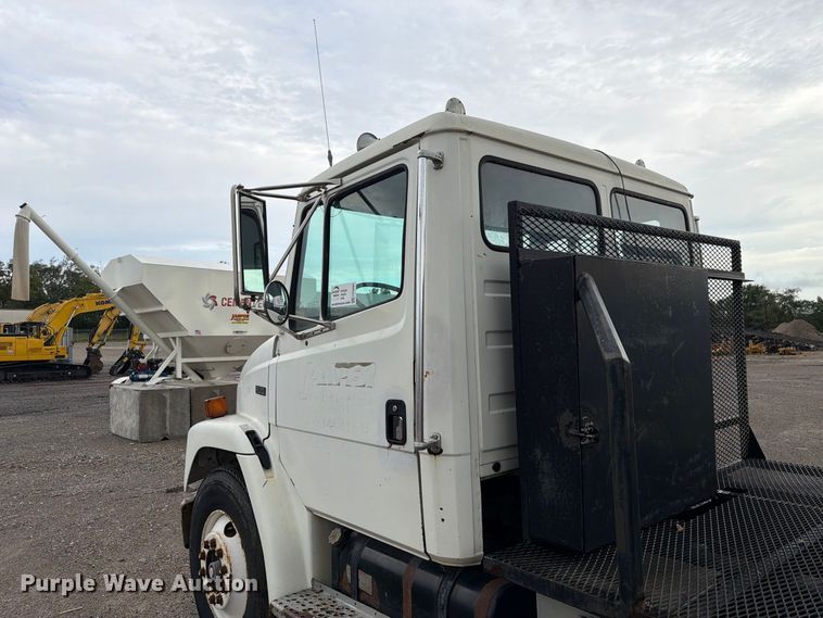 image for item FP3080 1998 Freightliner FL70 truck cab and chassis