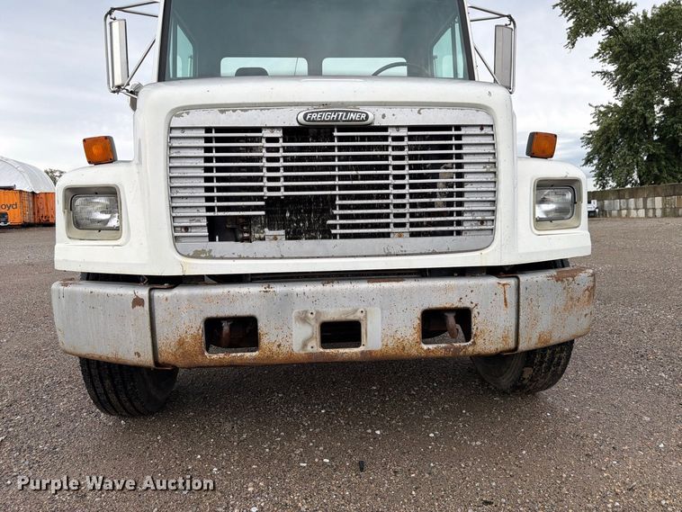image for item FP3080 1998 Freightliner FL70 truck cab and chassis