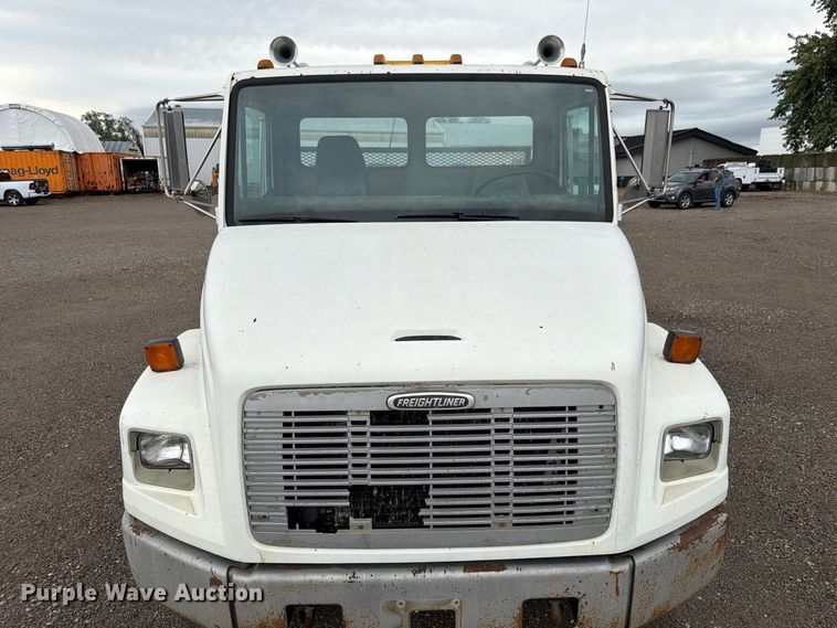 image for item FP3080 1998 Freightliner FL70 truck cab and chassis