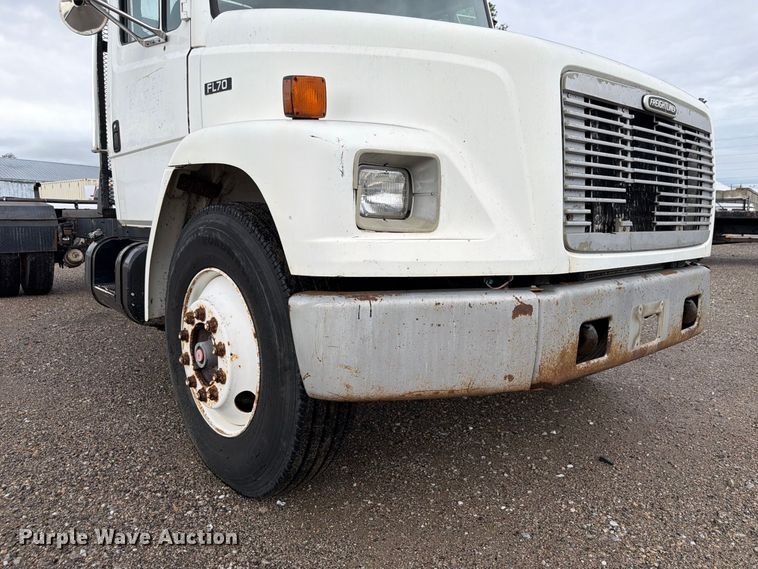 image for item FP3080 1998 Freightliner FL70 truck cab and chassis