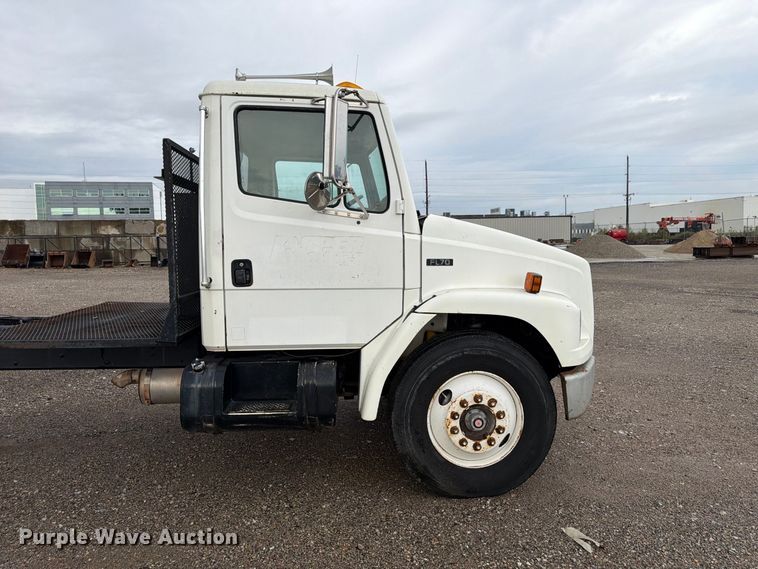 image for item FP3080 1998 Freightliner FL70 truck cab and chassis