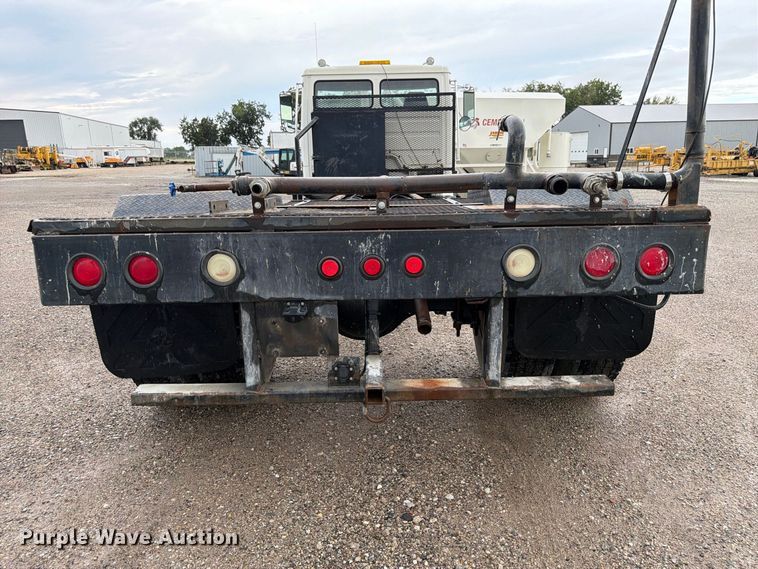 image for item FP3080 1998 Freightliner FL70 truck cab and chassis