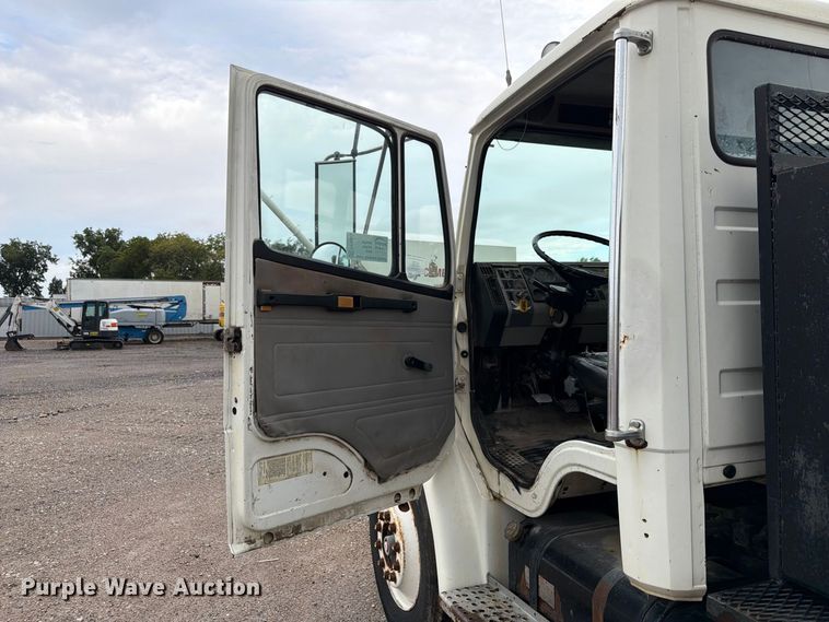 image for item FP3080 1998 Freightliner FL70 truck cab and chassis