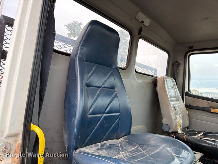 image for item FP3080 1998 Freightliner FL70 truck cab and chassis