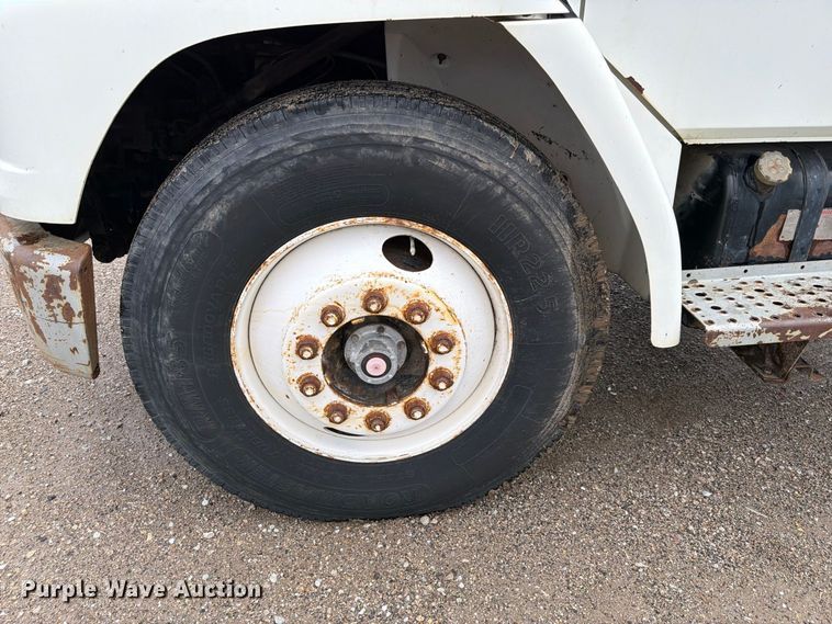 image for item FP3080 1998 Freightliner FL70 truck cab and chassis