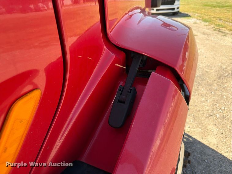image for item FP3095 2016 Peterbilt 579 semi truck