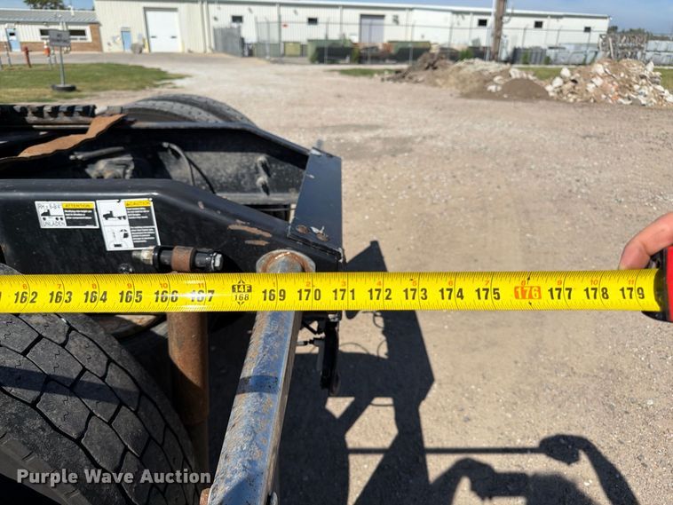 image for item FP3095 2016 Peterbilt 579 semi truck