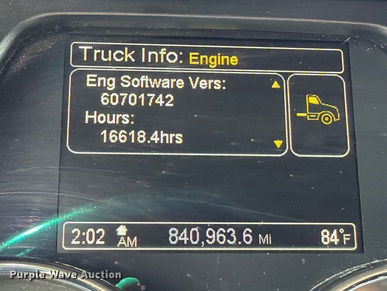 image for item FP3095 2016 Peterbilt 579 semi truck
