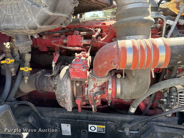 image for item FP3095 2016 Peterbilt 579 semi truck