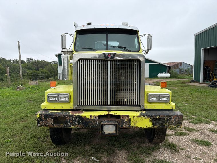 image for item FP3103 2005 Western Star 4900FA semi truck