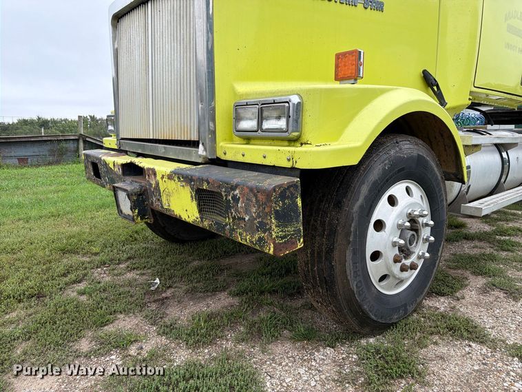 image for item FP3103 2005 Western Star 4900FA semi truck