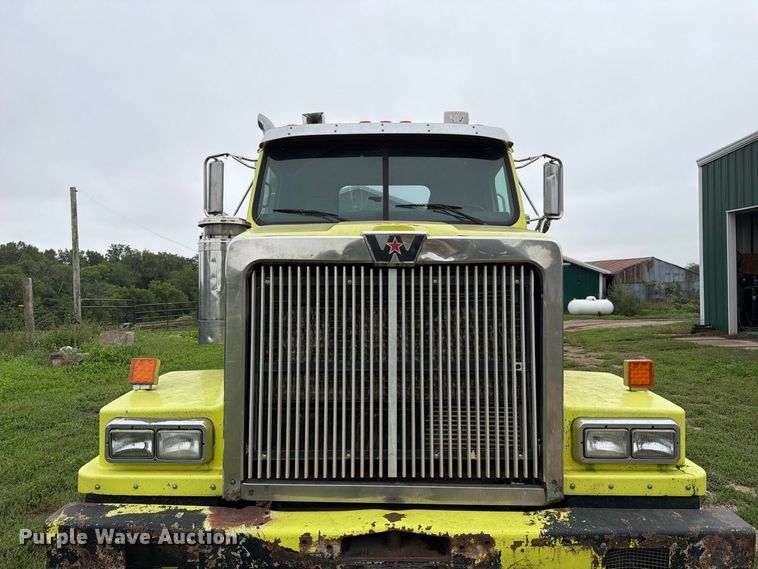 image for item FP3103 2005 Western Star 4900FA semi truck
