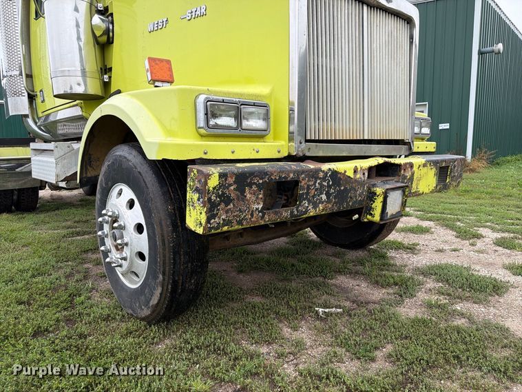 image for item FP3103 2005 Western Star 4900FA semi truck