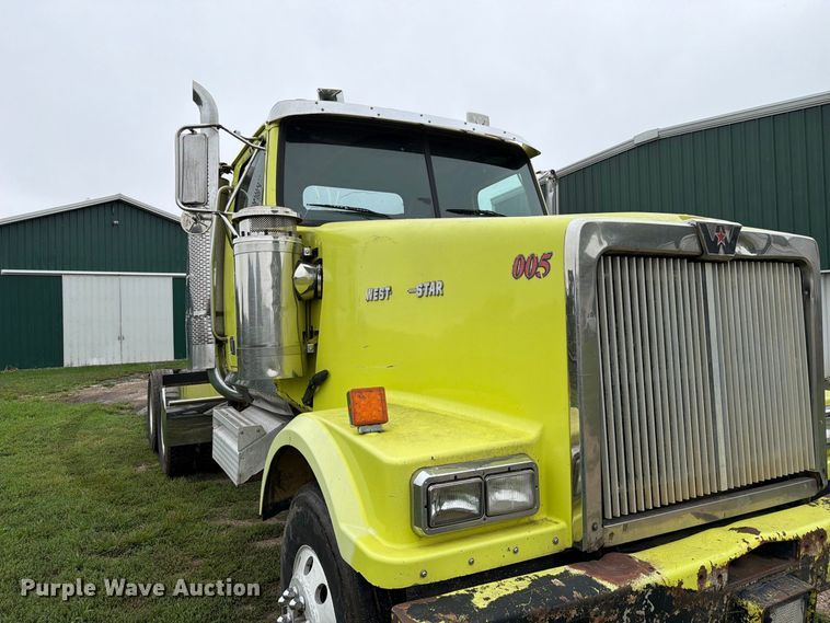 image for item FP3103 2005 Western Star 4900FA semi truck