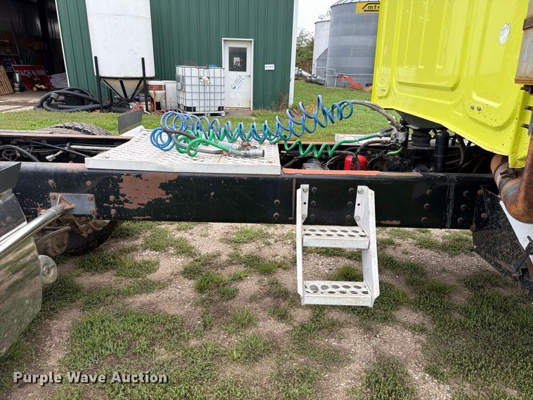 image for item FP3103 2005 Western Star 4900FA semi truck