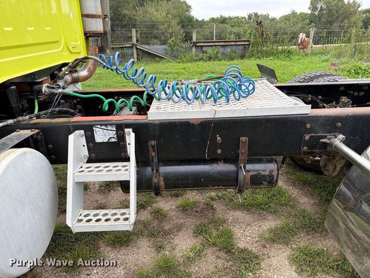 image for item FP3103 2005 Western Star 4900FA semi truck