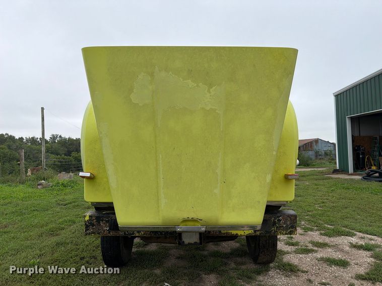 image for item FP3103 2005 Western Star 4900FA semi truck