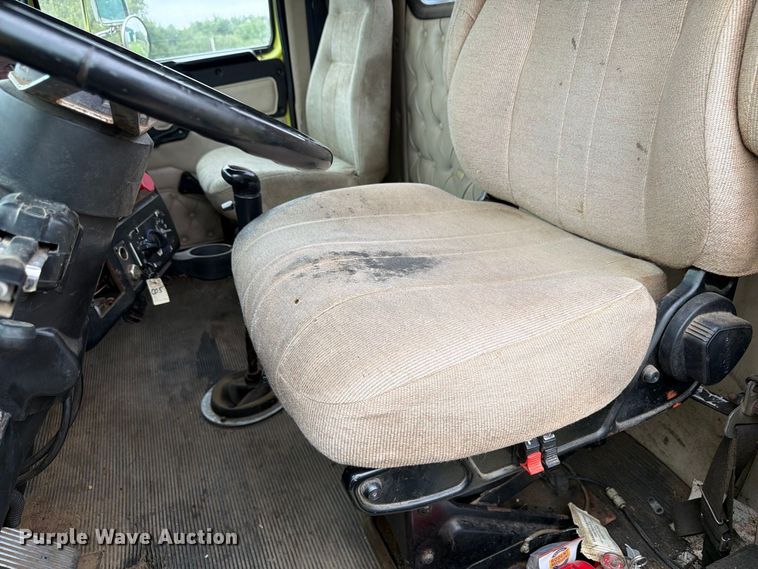 image for item FP3103 2005 Western Star 4900FA semi truck