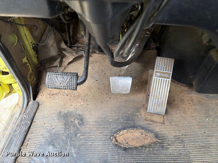 image for item FP3103 2005 Western Star 4900FA semi truck