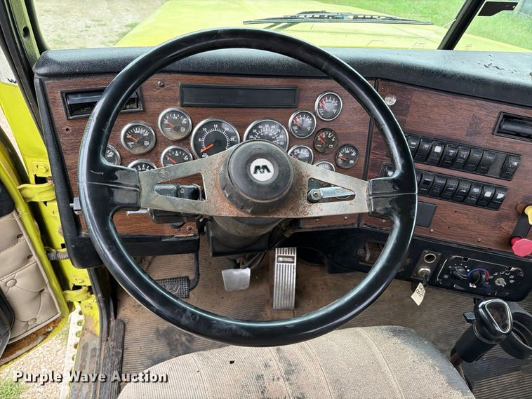 image for item FP3103 2005 Western Star 4900FA semi truck
