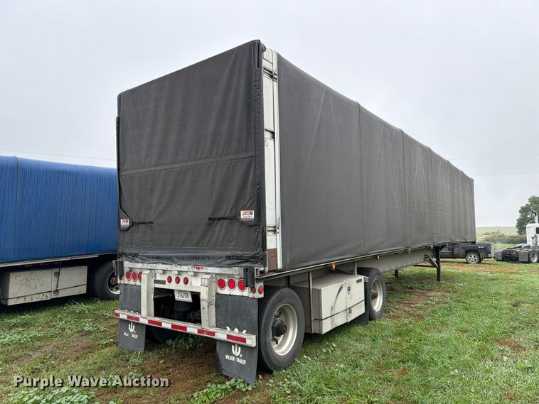image for item FP3107 2008 Wilson ACF-365 side curtain trailer