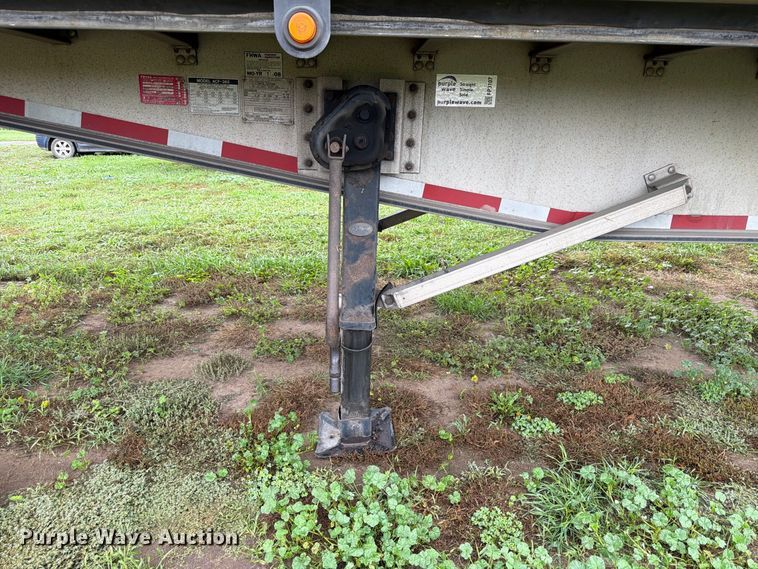 image for item FP3107 2008 Wilson ACF-365 side curtain trailer