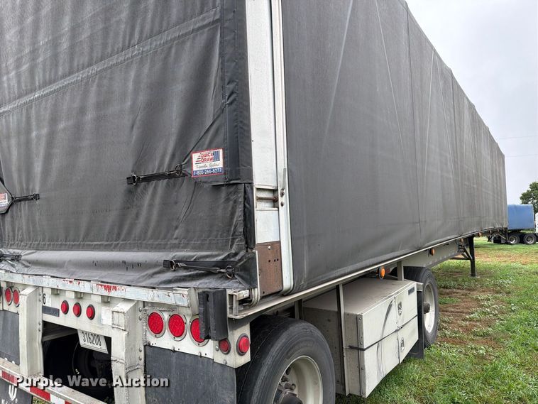 image for item FP3107 2008 Wilson ACF-365 side curtain trailer